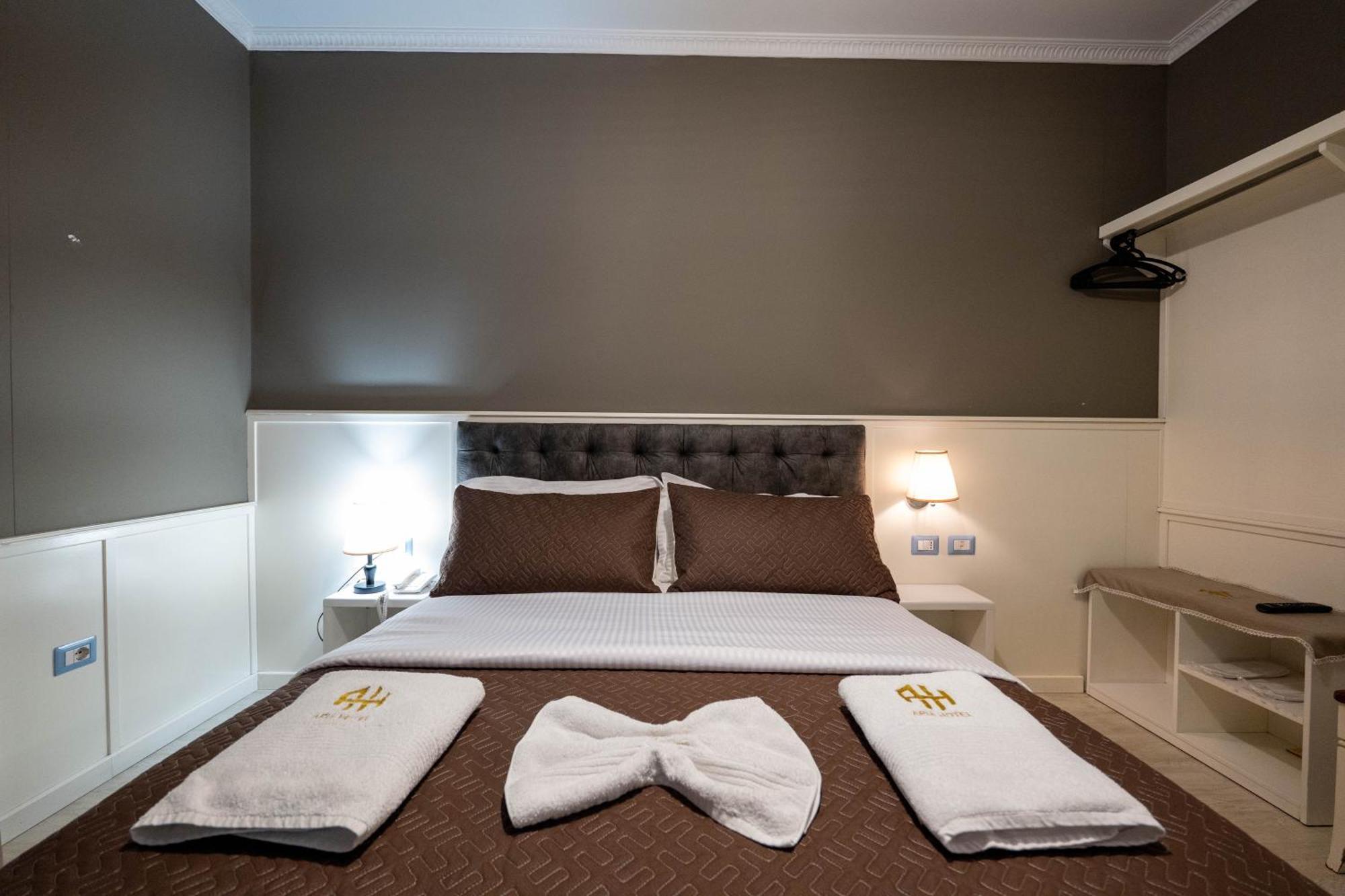 Hotel Aria Tirana Bagian luar foto