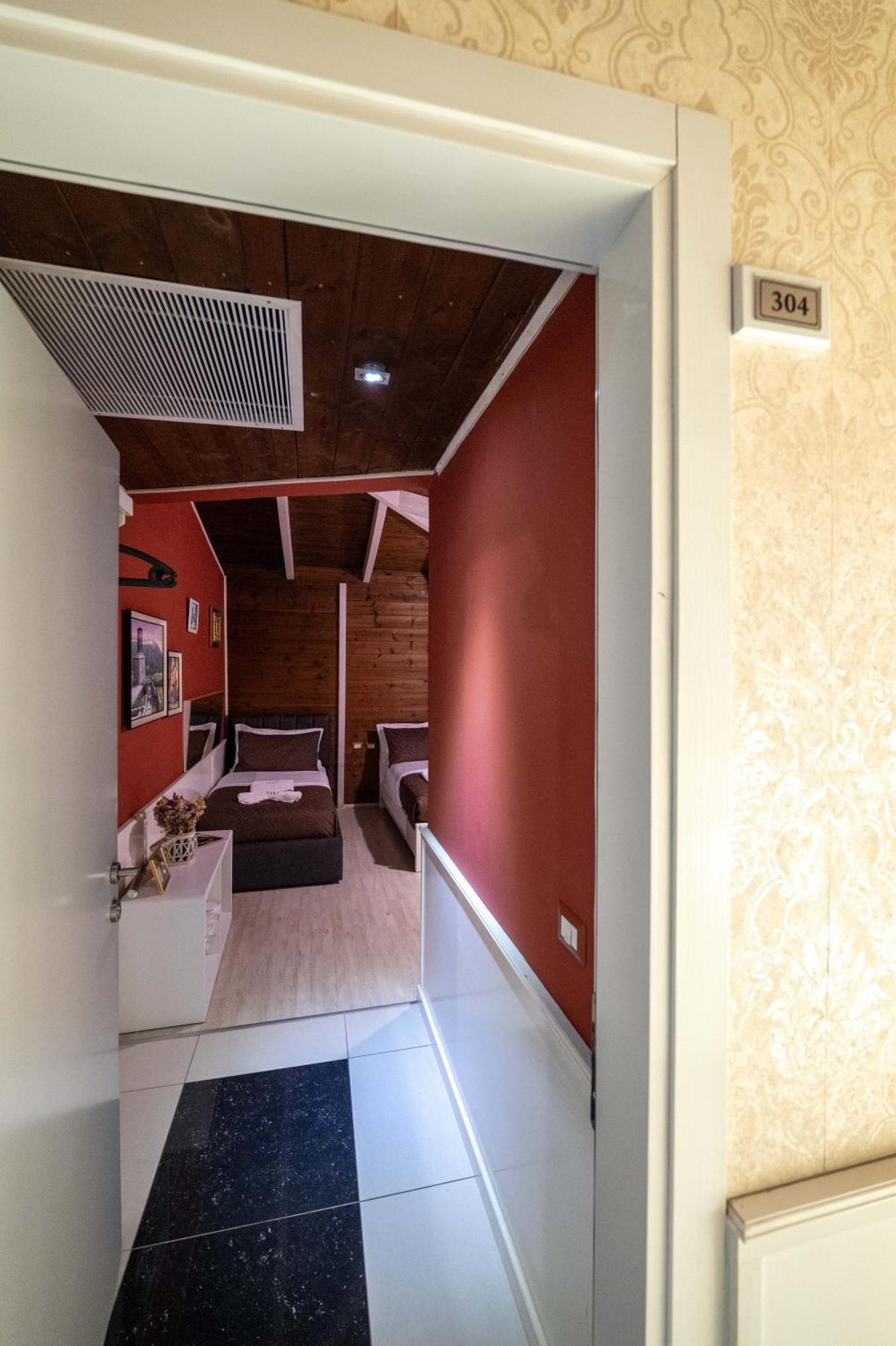 Hotel Aria Tirana Bagian luar foto