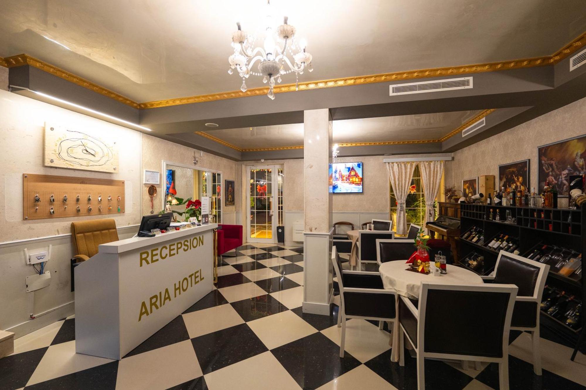 Hotel Aria Tirana Bagian luar foto