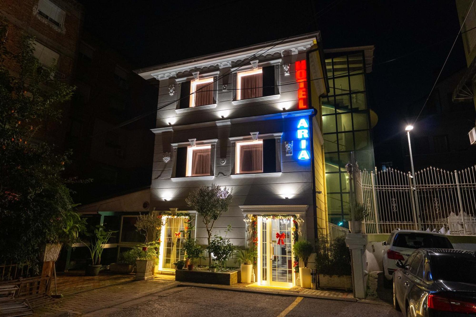 Hotel Aria Tirana Bagian luar foto